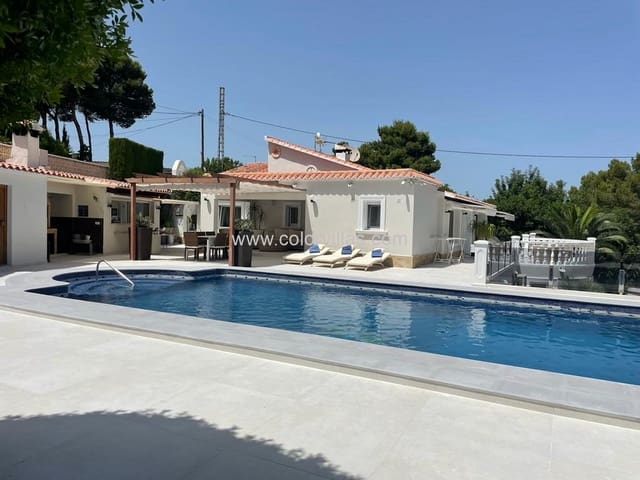 Chalet de 4 habitaciones en Moraira, Teulada-Moraira en venta con garaje - 1.350.000 € (Ref: 9414739)