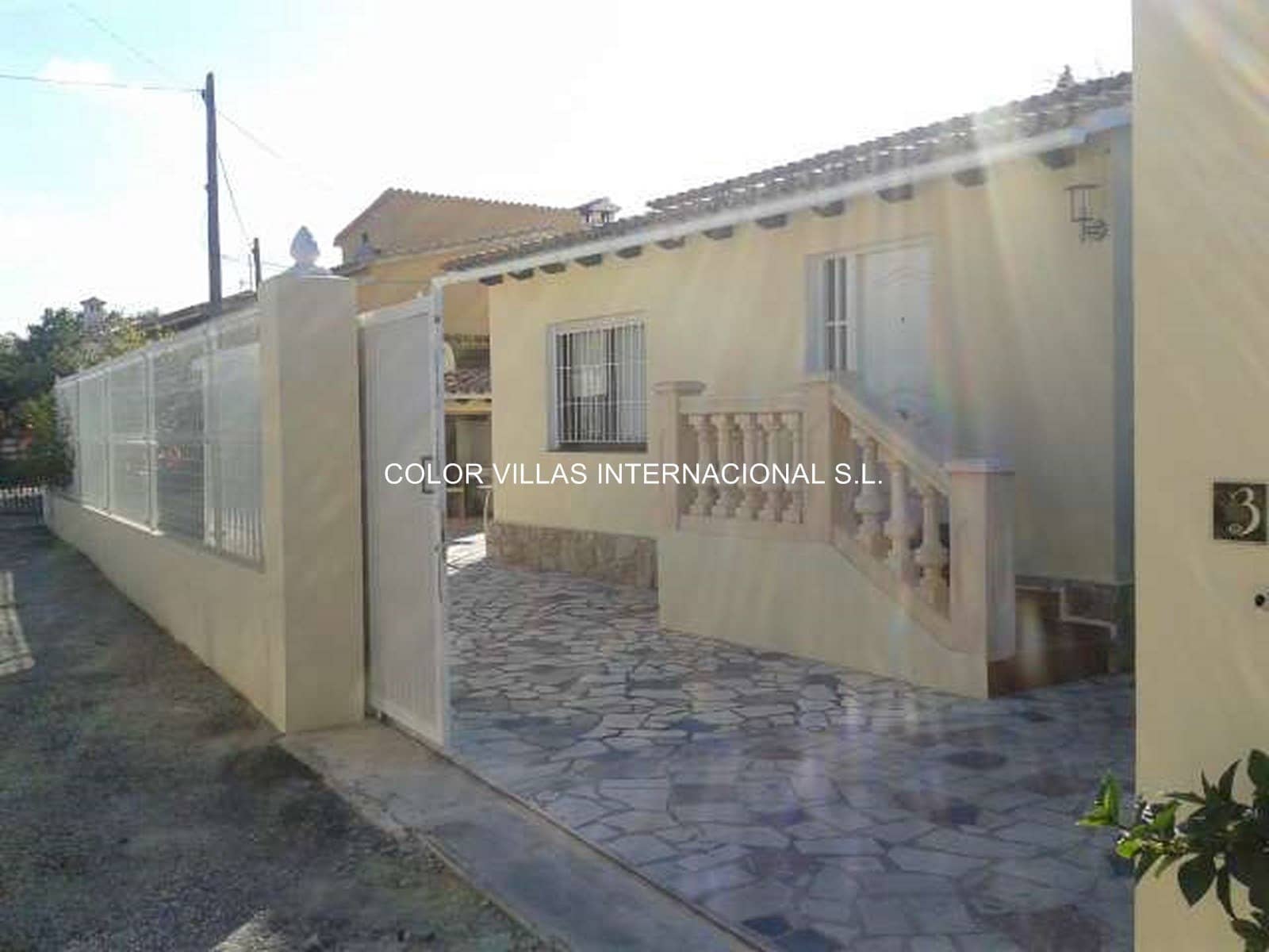 3 quarto Moradia para venda em Denia com piscina garagem - 263 000 € (Ref: 9414740)