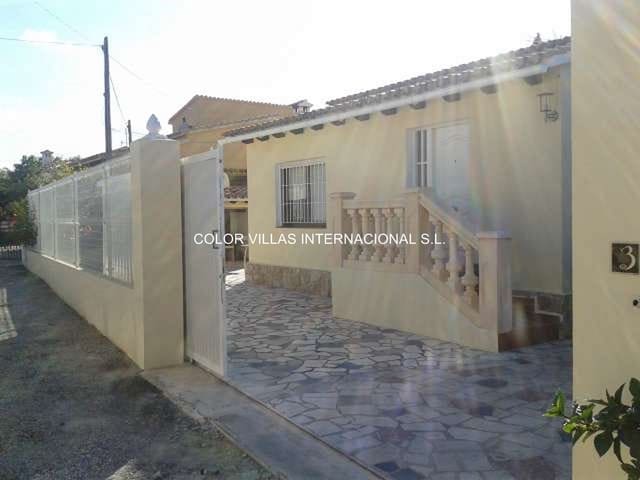 3 quarto Moradia para venda em Dénia com piscina garagem - 263 000 € (Ref: 9414740)