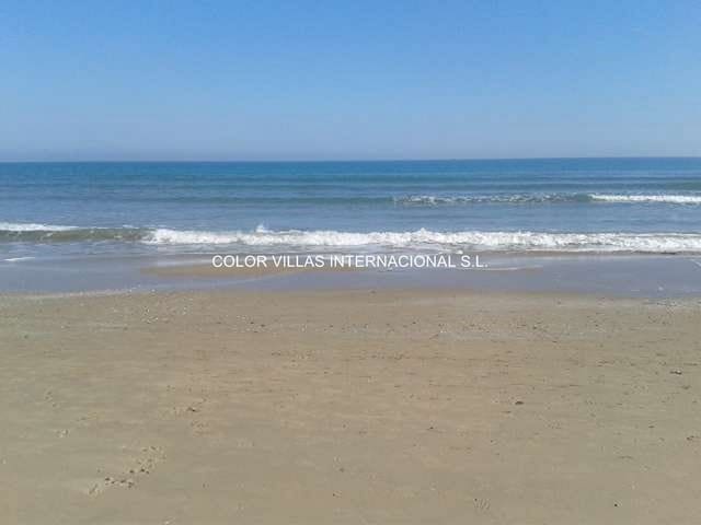 3 quarto Moradia para venda em Dénia com piscina garagem - 263 000 € (Ref: 9414740)