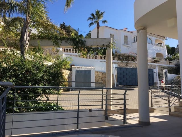 6 sovrum Villa till salu i Moraira, Teulada-Moraira med pool garage - 1 290 000 € (Ref: 9414741)