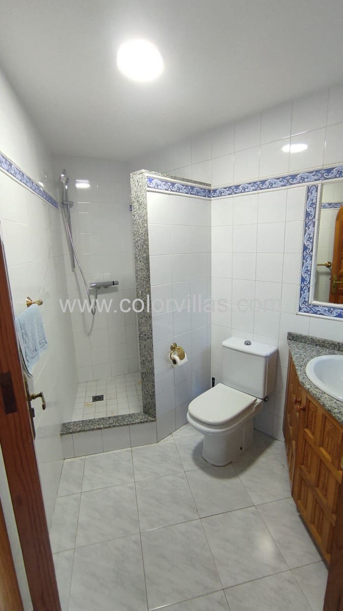 7 sovrum Villa till salu i Benissa med pool garage - 850 000 € (Ref: 9414744)