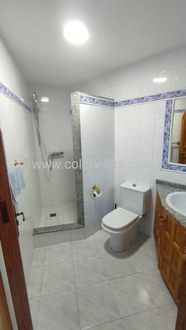 7 sovrum Villa till salu i Benissa med pool garage - 850 000 € (Ref: 9414744)