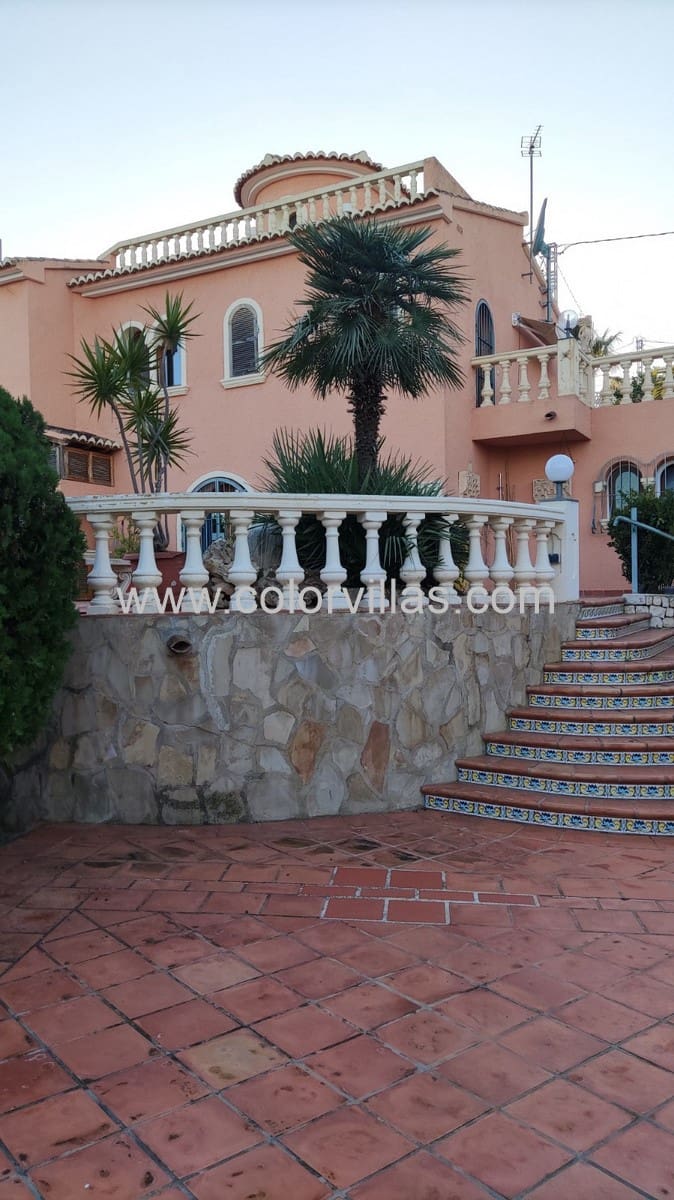 7 sovrum Villa till salu i Benissa med pool garage - 850 000 € (Ref: 9414744)