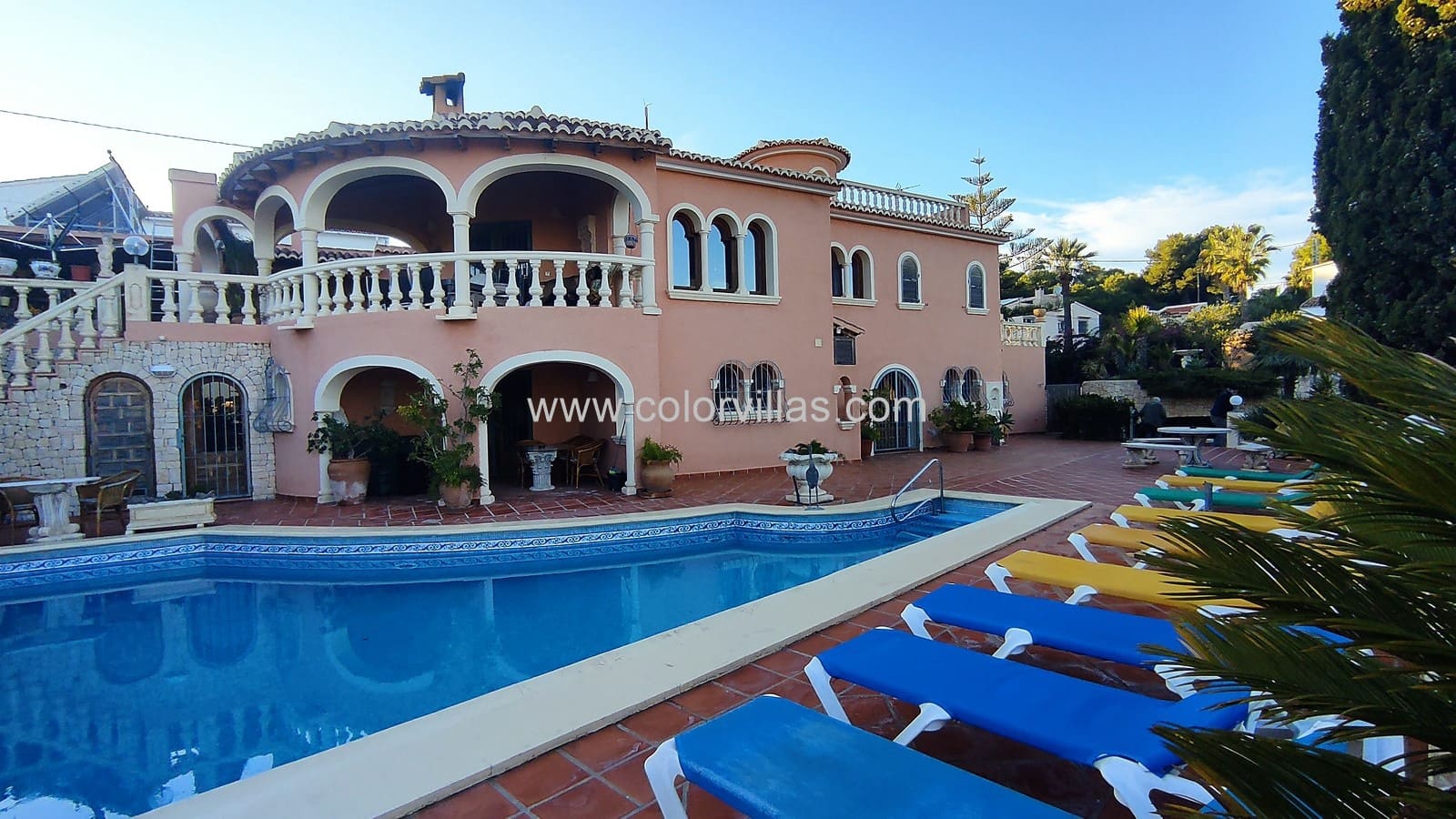 7 sovrum Villa till salu i Benissa med pool garage - 850 000 € (Ref: 9414744)