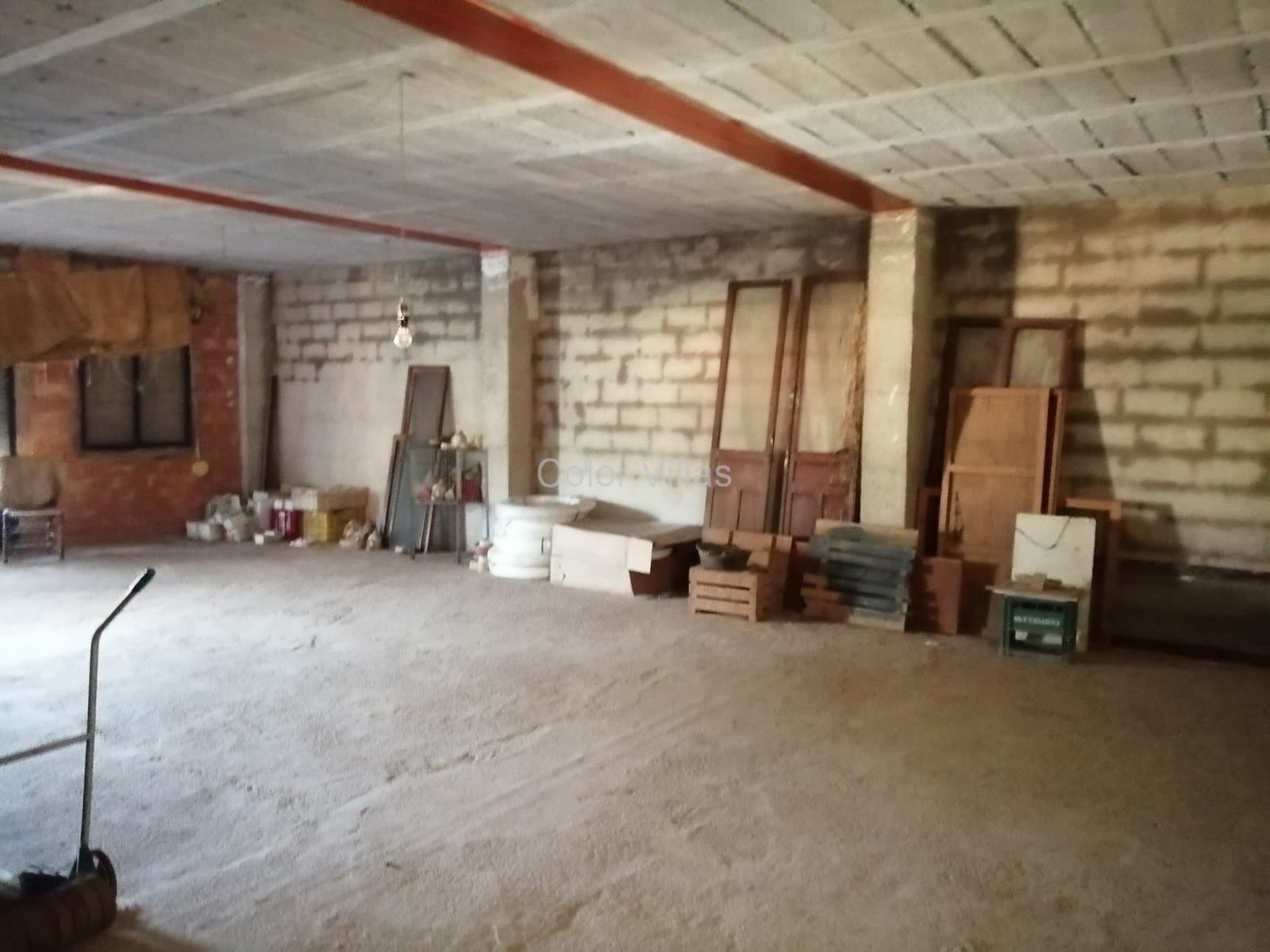 6 slaapkamer Finca/Landhuis te koop in Jalon / Xalo met garage - € 225.000 (Ref: 9414747)
