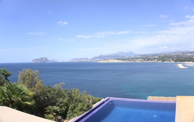 3 soveværelse Villa til salg i Moraira, Teulada-Moraira med swimmingpool garage - € 3.200.000 (Ref: 9414748)