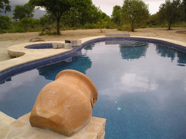 6 Zimmer Villa zu verkaufen in Pedreguer mit Pool Garage - 610.000 € (Ref: 9414749)