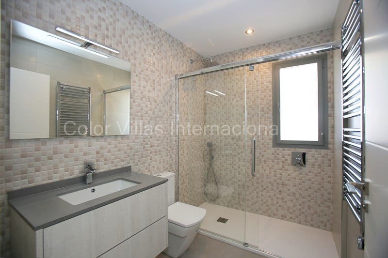 3 soveværelse Villa til salg i Benissa med garage - € 840.000 (Ref: 9414751)