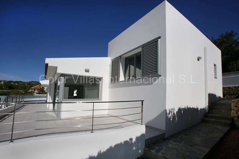 3 soveværelse Villa til salg i Benissa med garage - € 840.000 (Ref: 9414751)