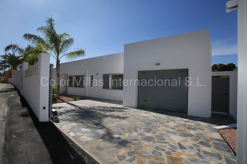 3 soveværelse Villa til salg i Benissa med garage - € 840.000 (Ref: 9414751)