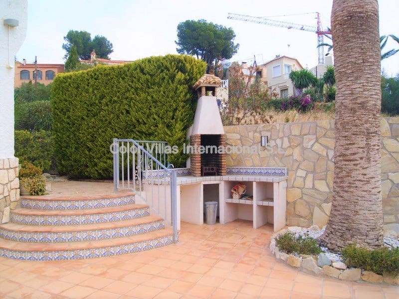 4 makuuhuone Huvila myytävänä paikassa Calpe / Calp mukana 
autotalli - 1 500 000 € (Ref: 9414752)