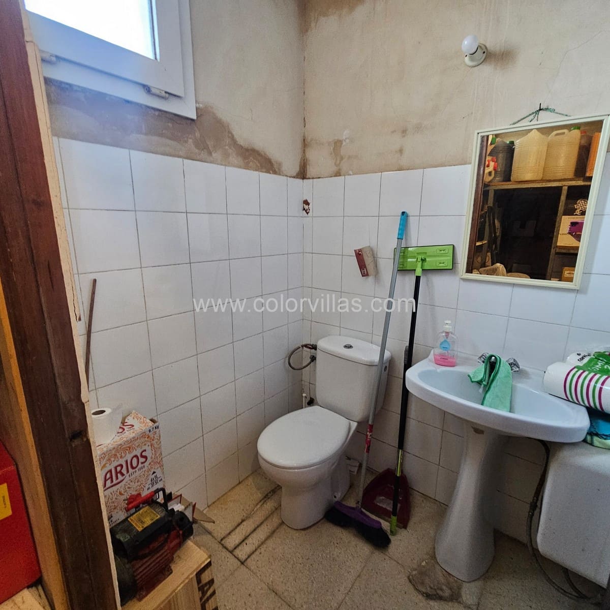 Commercial for sale in Moraira with garage - € 400,000 (Ref: 9414762)