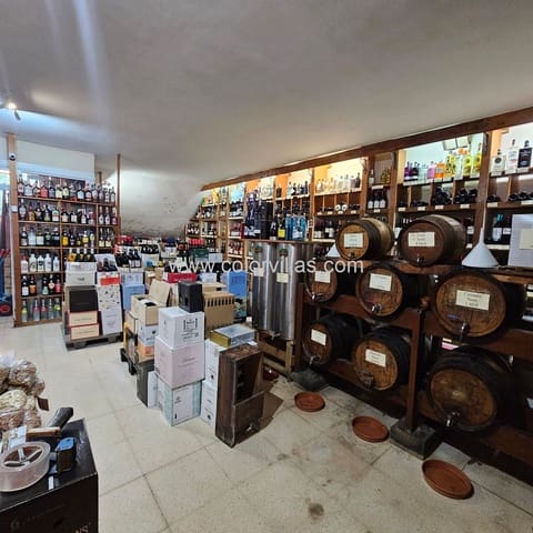 Commercial for sale in Moraira, Teulada-Moraira with garage - € 400,000 (Ref: 9414762)