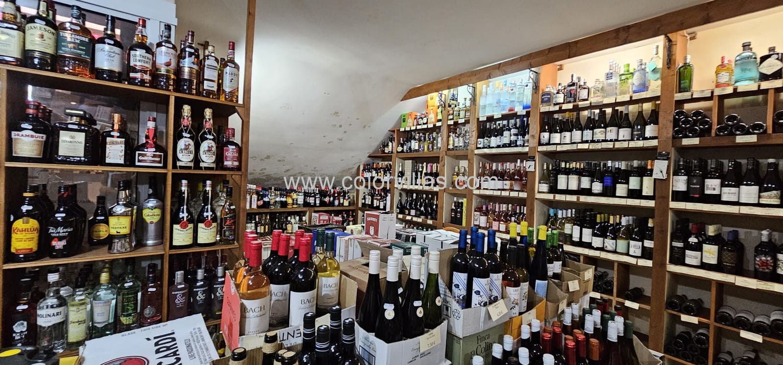 Commercial for sale in Moraira with garage - € 400,000 (Ref: 9414762)