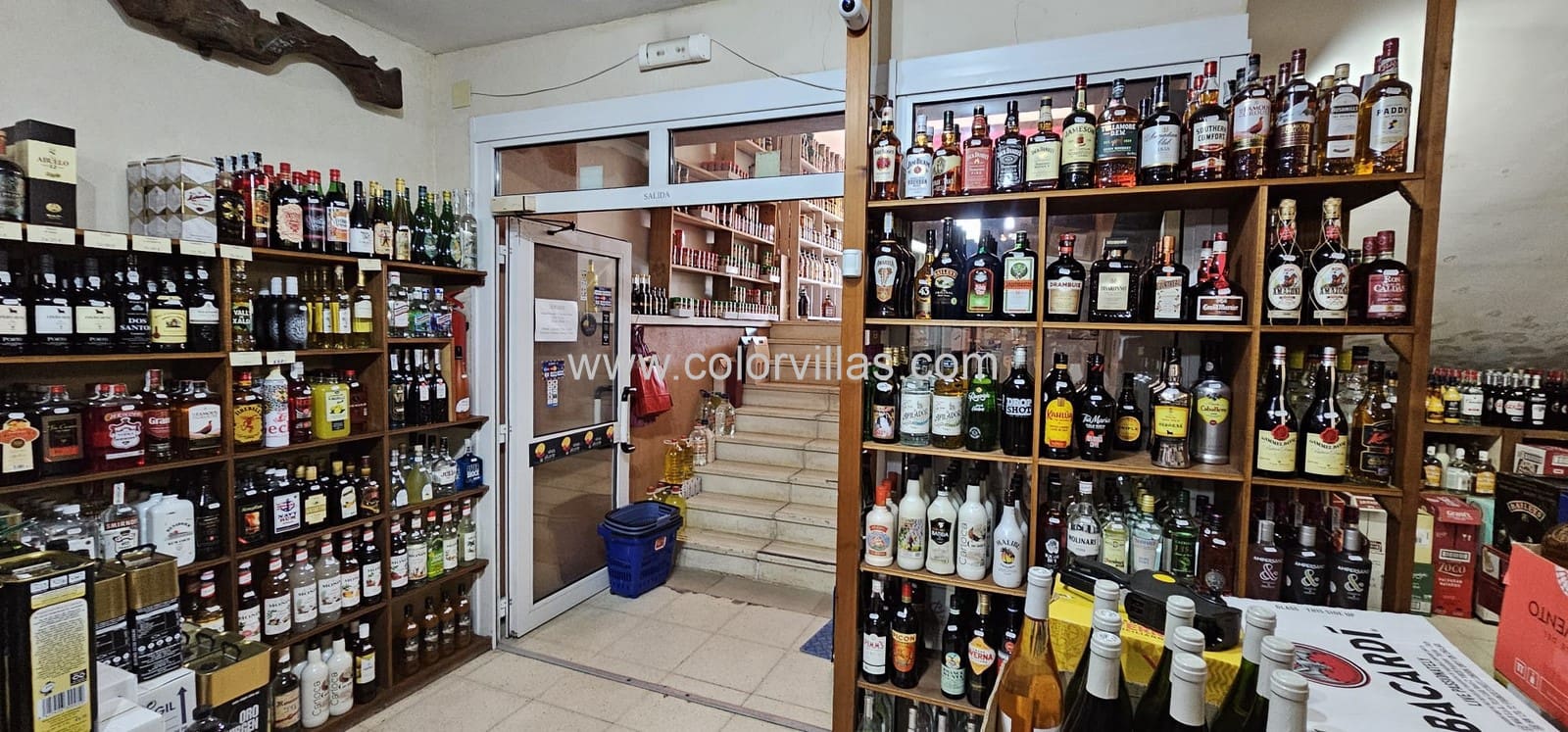 Commercial for sale in Moraira with garage - € 400,000 (Ref: 9414762)