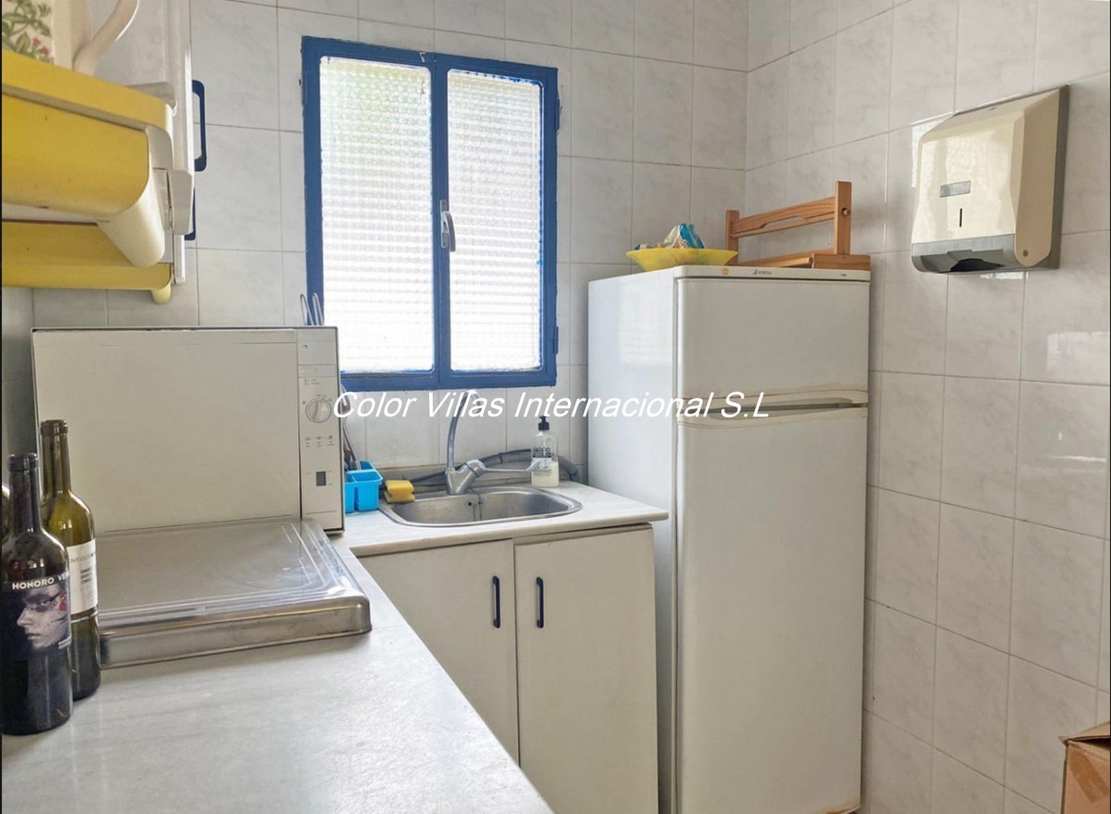 Townhouse for sale in Gata de Gorgos with garage - € 325,000 (Ref: 9414765)