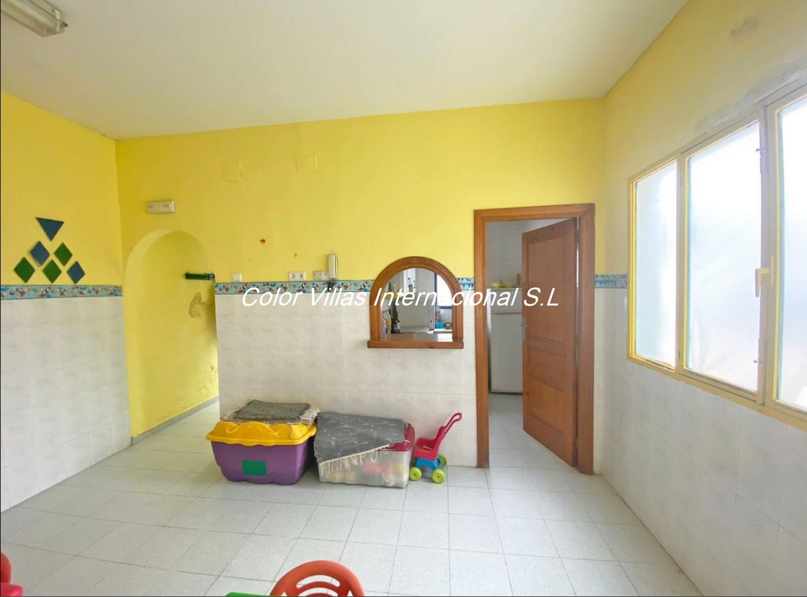 Townhouse for sale in Gata de Gorgos with garage - € 325,000 (Ref: 9414765)