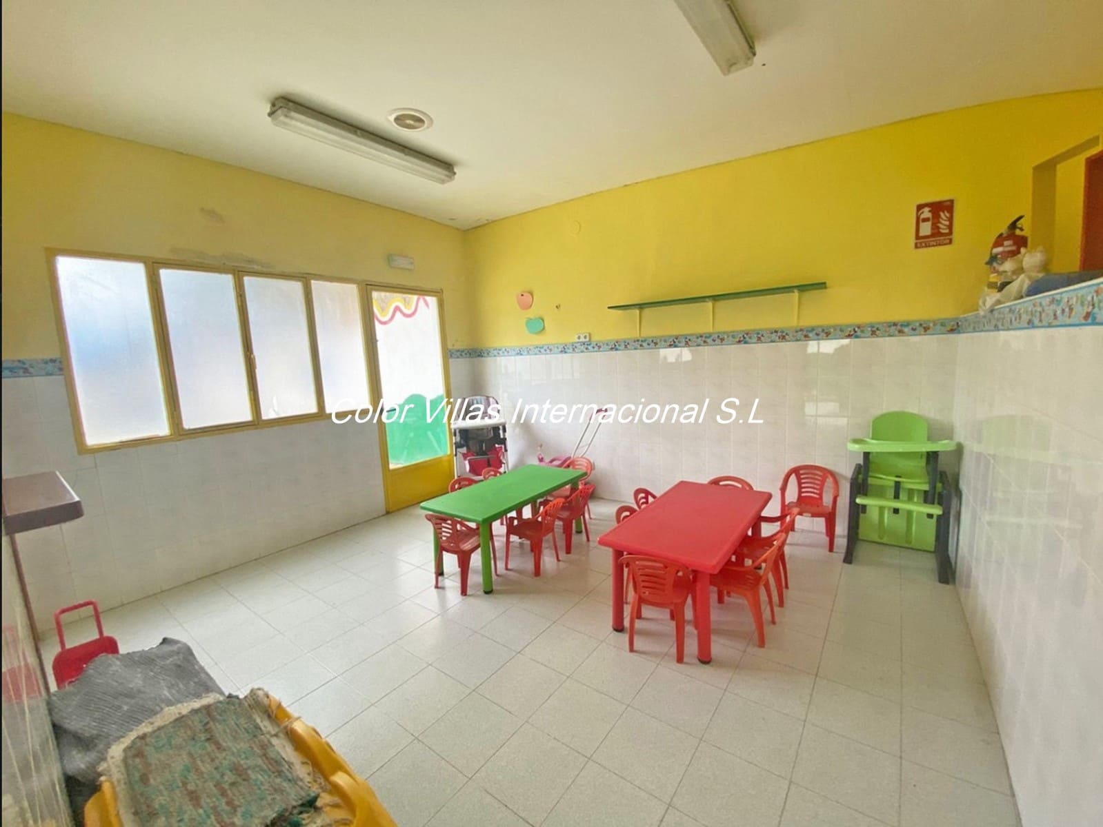 Townhouse for sale in Gata de Gorgos with garage - € 325,000 (Ref: 9414765)