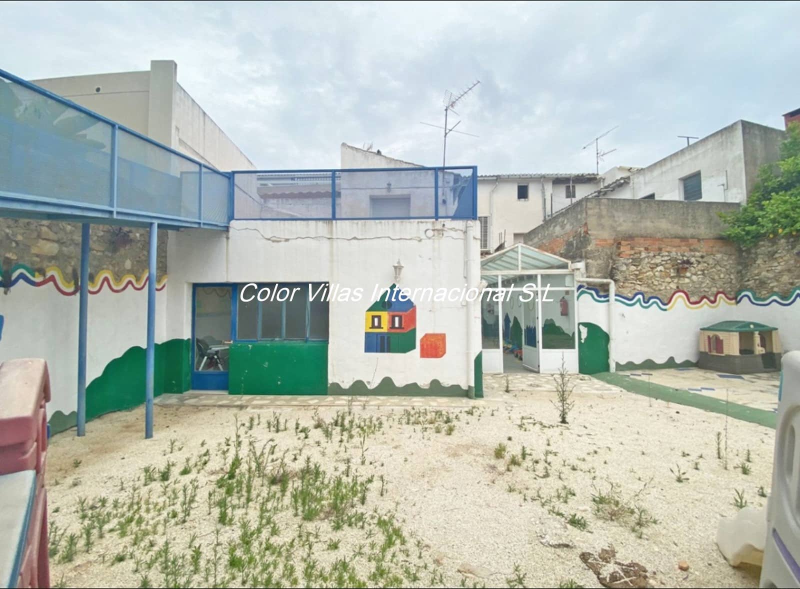 Townhouse for sale in Gata de Gorgos with garage - € 325,000 (Ref: 9414765)