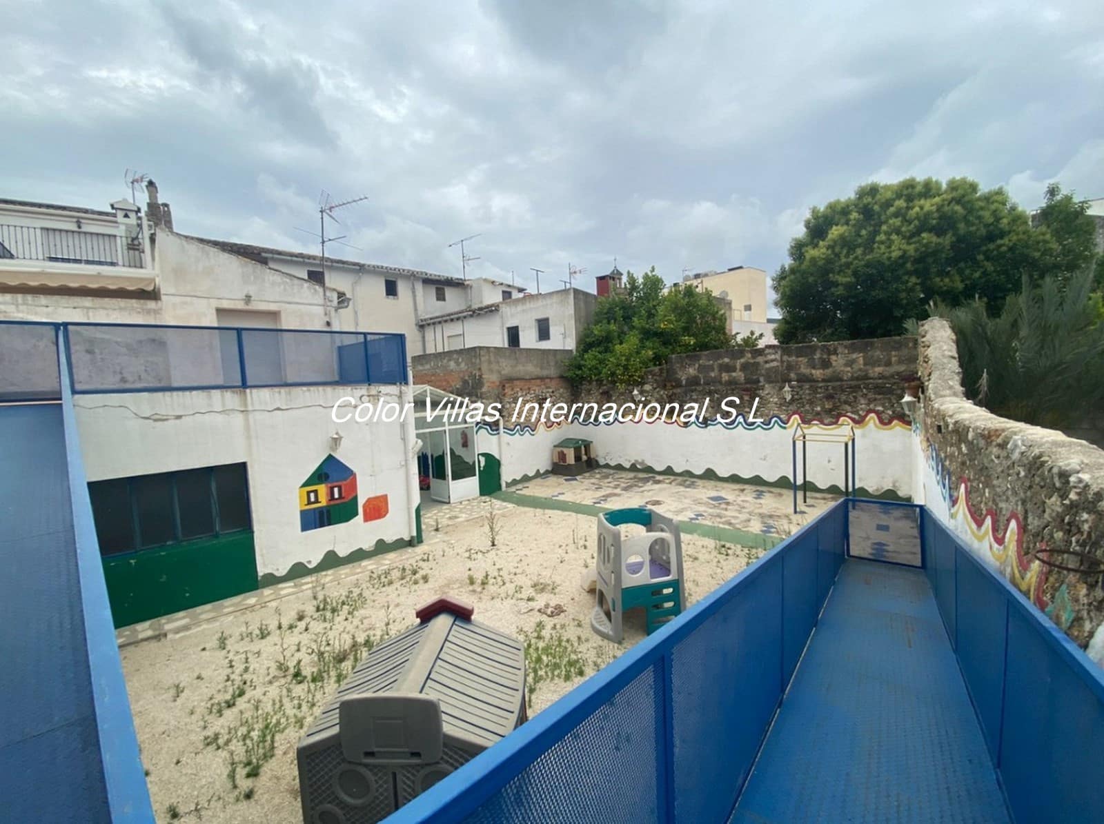 Townhouse for sale in Gata de Gorgos with garage - € 325,000 (Ref: 9414765)