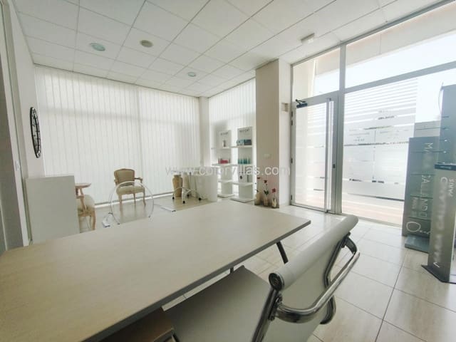 1 slaapkamer Commercieel te huur in Dénia - € 1.800 (Ref: 9414768)