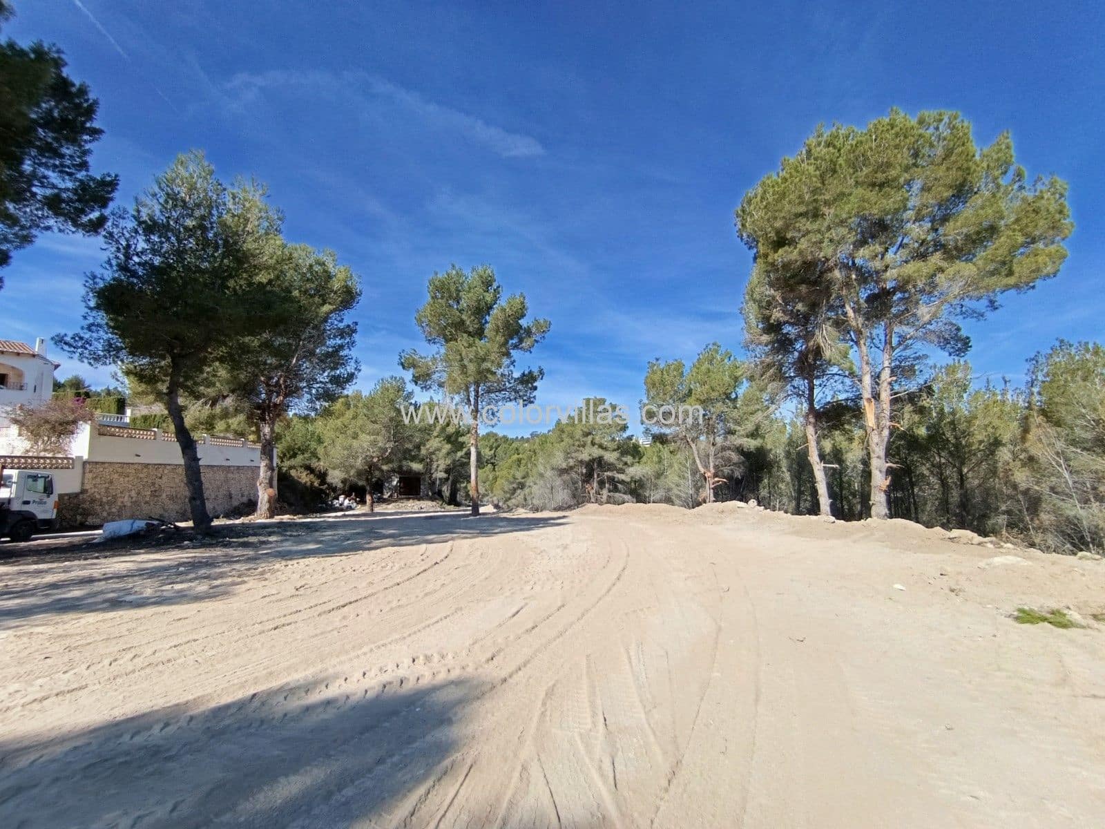 Building Plot for sale in Moraira - € 240,000 (Ref: 9414775)