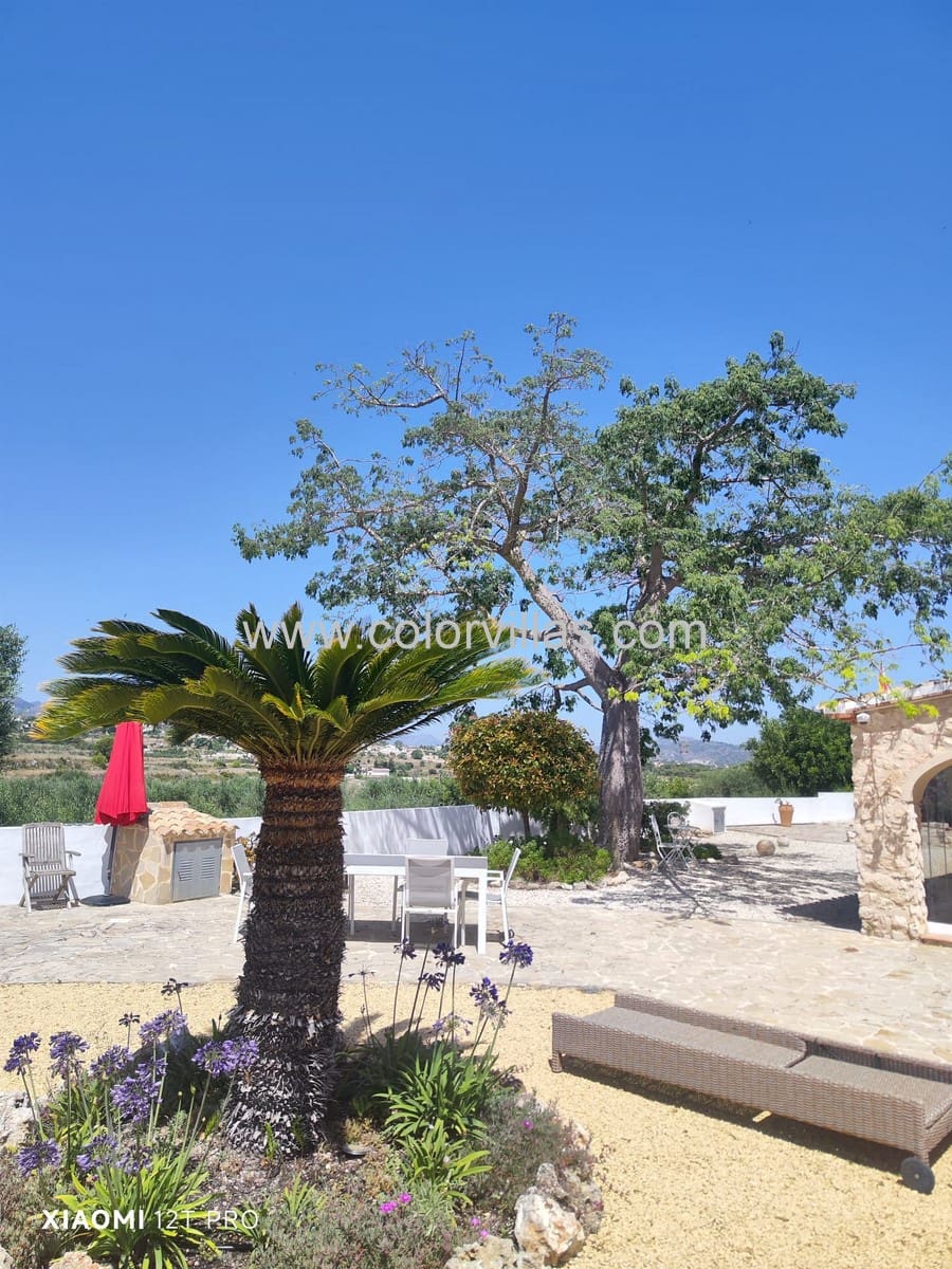 3 soveværelse Finca/Landehus til salg i Teulada med swimmingpool garage - € 1.290.000 (Ref: 9759592)