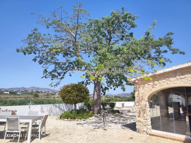 3 soveværelse Finca/Landehus til salg i Teulada Pueblo, Teulada-Moraira med swimmingpool garage - € 1.290.000 (Ref: 9759592)