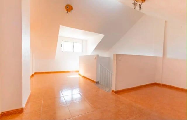 4 sovrum Radhus till salu i Los Alcázares med garage - 265 000 € (Ref: 10100436)