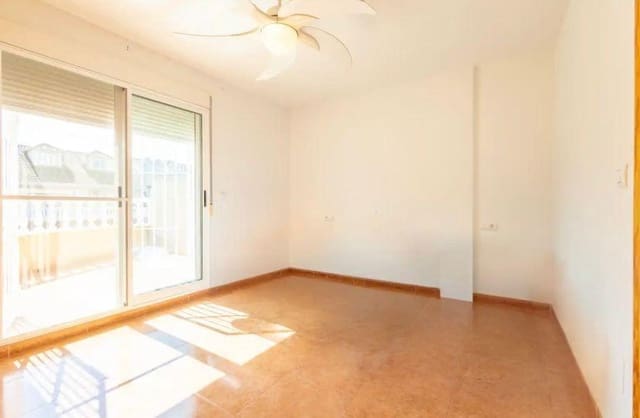 4 sovrum Radhus till salu i Los Alcázares med garage - 265 000 € (Ref: 10100436)