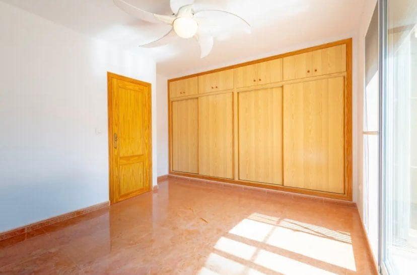 4 sovrum Radhus till salu i Los Alcazares med garage - 265 000 € (Ref: 10100436)
