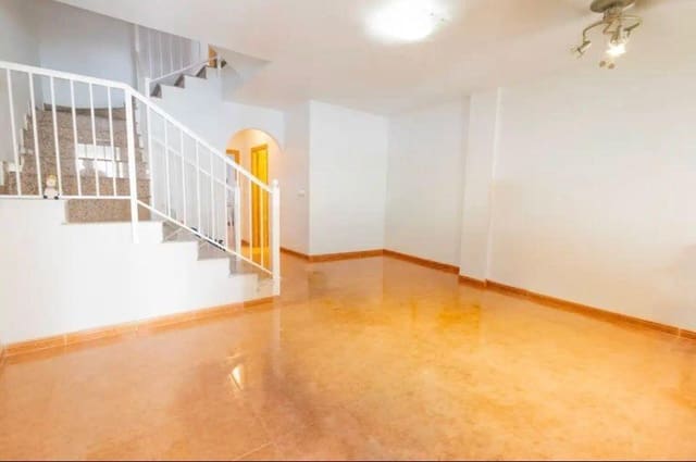 4 sovrum Radhus till salu i Los Alcázares med garage - 265 000 € (Ref: 10100436)