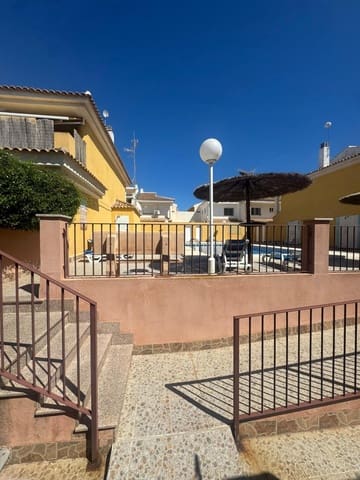 3 quarto Moradia em Banda para venda em Los Narejos, Los Alcázares com piscina garagem - 255 000 € (Ref: 10165031)