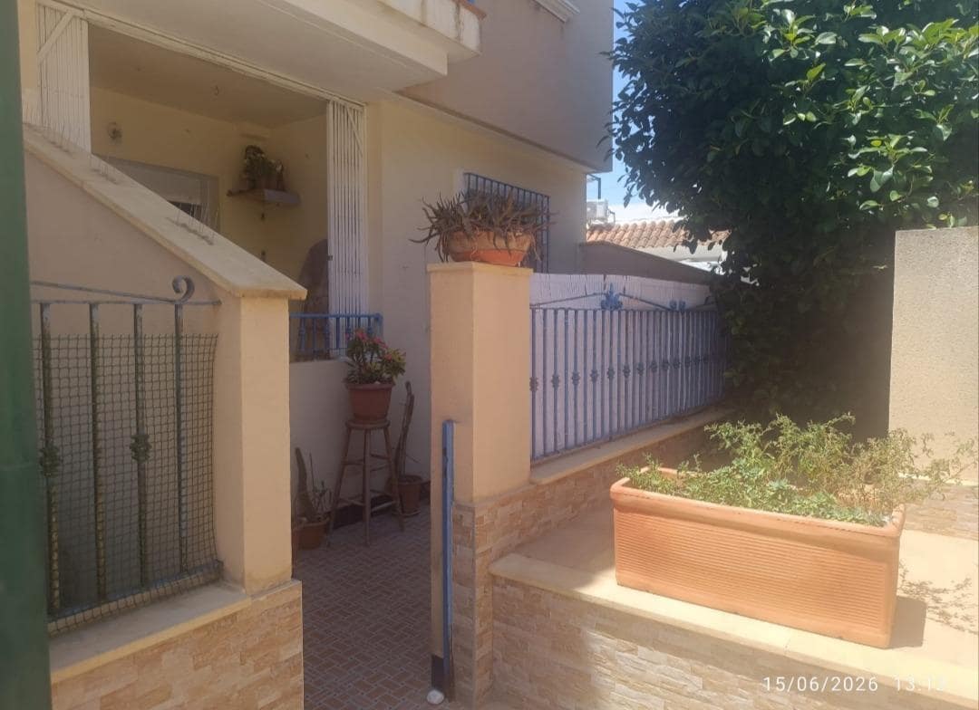 2 sypialnia Apartament na sprzedaż w Los Alcazares z basenem garażem - 134 500 € (Ref: 10168727)