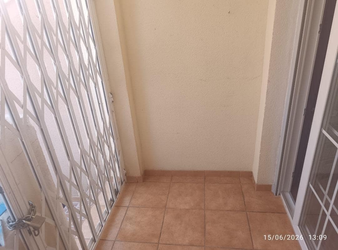 2 sypialnia Apartament na sprzedaż w Los Alcazares z basenem garażem - 134 500 € (Ref: 10168727)
