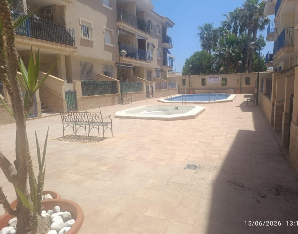 2 sypialnia Apartament na sprzedaż w Los Alcazares z basenem garażem - 134 500 € (Ref: 10168727)
