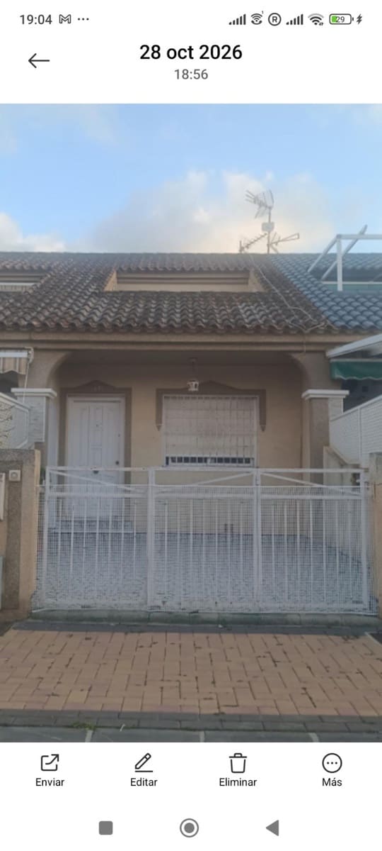 5 slaapkamer Rijtjeshuis te koop in Los Alcazares met zwembad - € 149.900 (Ref: 10183118)