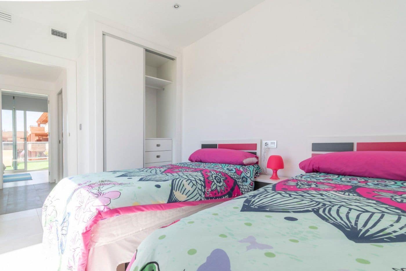 3 quarto Moradia para venda em Los Alcazares com piscina garagem - 375 000 € (Ref: 8419624)