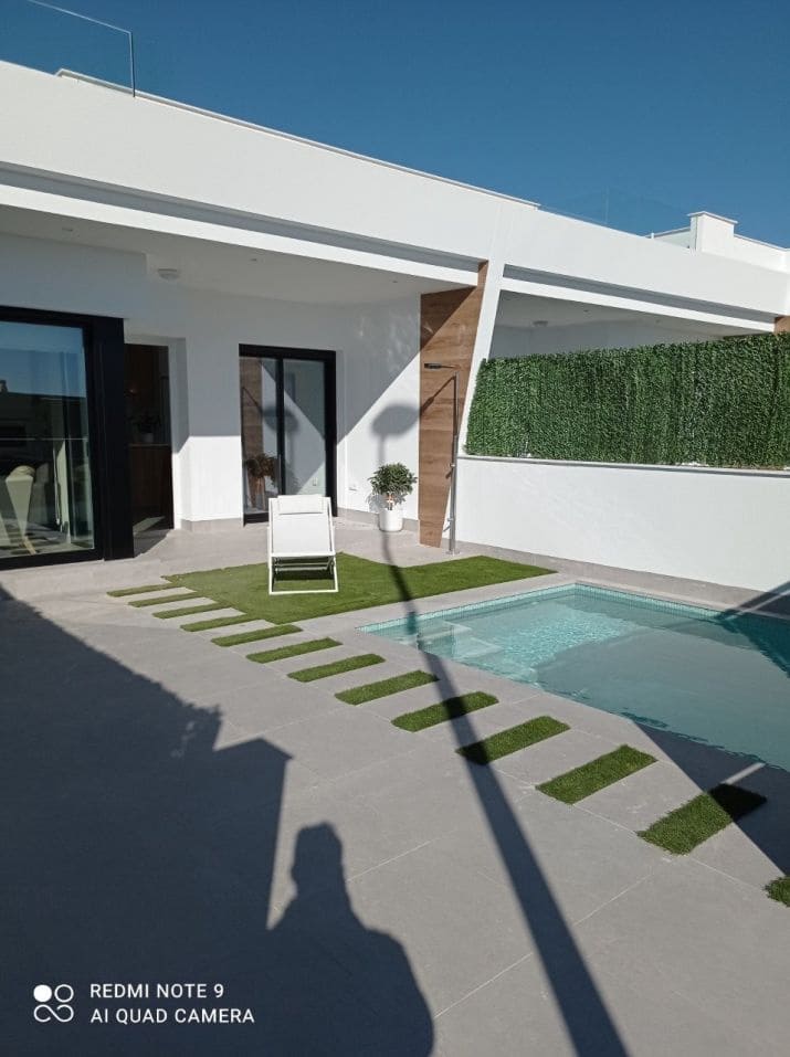 2 soveværelse Villa til salg i Los Narejos med swimmingpool - € 285.000 (Ref: 8419633)