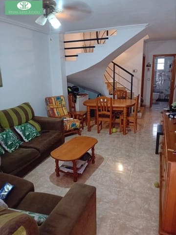 5 makuuhuone Rivitalo myytävänä paikassa Los Narejos, Los Alcázares - 199 900 € (Ref: 8419703)