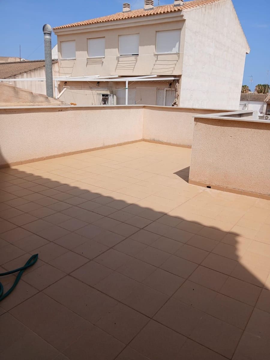 Ático de 3 habitaciones en Los Alcázares en venta - 128.500 € (Ref: 8594992)