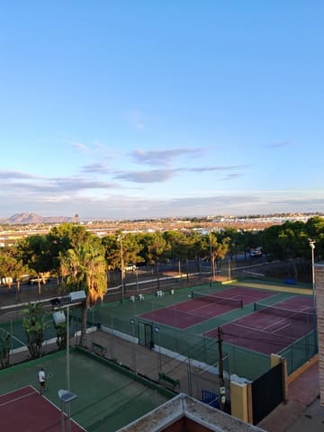 Ático de 3 habitaciones en Los Alcázares en venta - 128.500 € (Ref: 8594992)