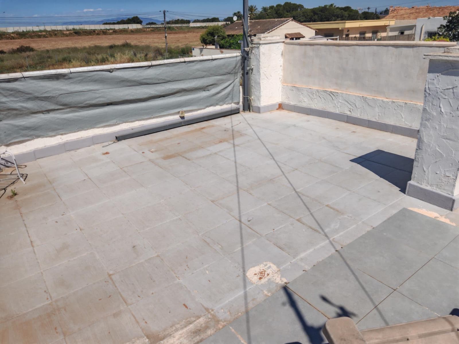 4 bedroom Villa for sale in Los Alcazares with pool - € 159,900 (Ref: 8982594)