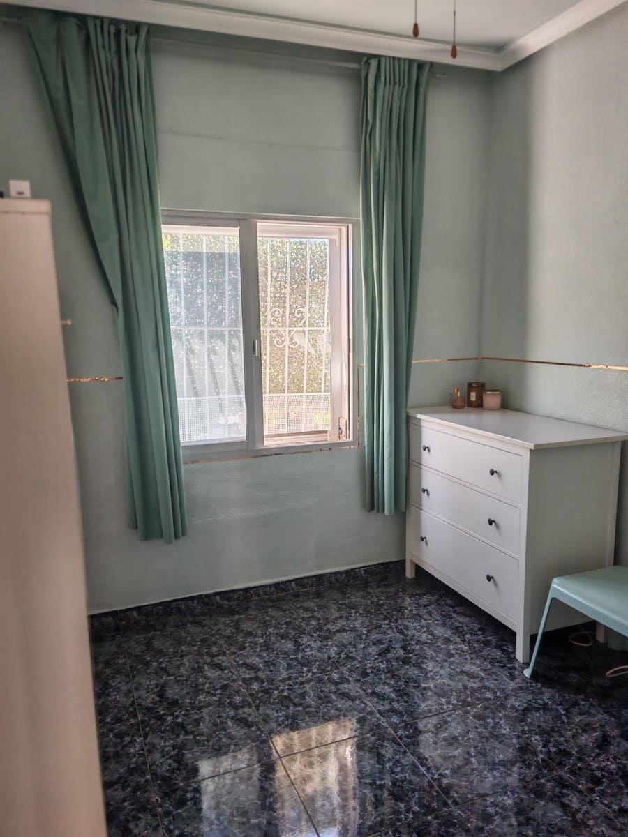 4 makuuhuone Huvila myytävänä paikassa Los Alcazares mukana uima-altaan - 149 900 € (Ref: 8982594)