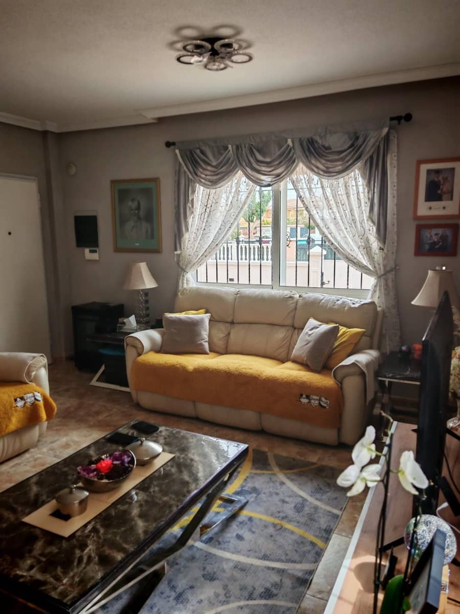 3 makuuhuone Huvila myytävänä paikassa Los Alcazares mukana uima-altaan - 249 900 € (Ref: 9023040)