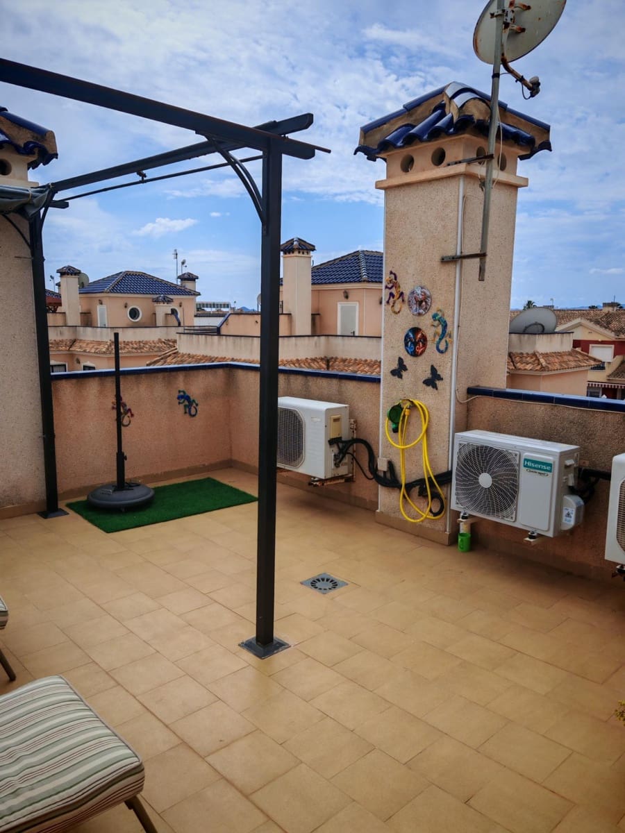 3 makuuhuone Huvila myytävänä paikassa Los Alcazares mukana uima-altaan - 249 900 € (Ref: 9023040)