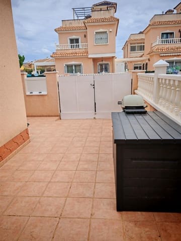 3 makuuhuone Huvila myytävänä paikassa Los Alcázares mukana uima-altaan - 249 900 € (Ref: 9023040)