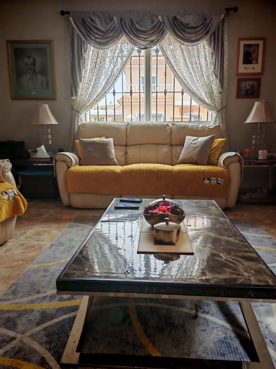 3 makuuhuone Huvila myytävänä paikassa Los Alcazares mukana uima-altaan - 249 900 € (Ref: 9023040)