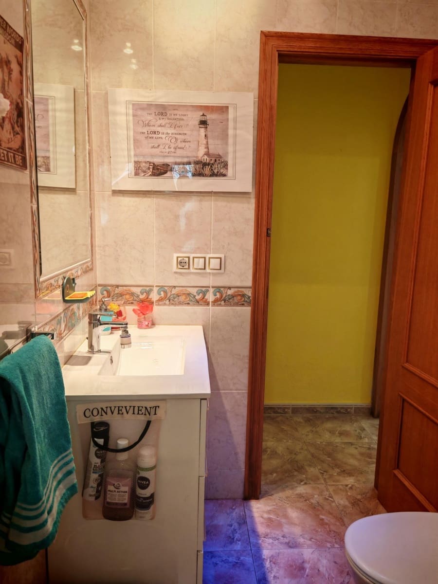 3 makuuhuone Huvila myytävänä paikassa Los Alcazares mukana uima-altaan - 249 900 € (Ref: 9023040)